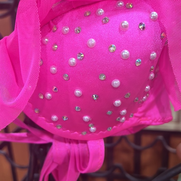 BARBIE PINK PEARLS AND RHINESTONES custom made bikini top. SOOOO HOT! - Picture 4 of 9